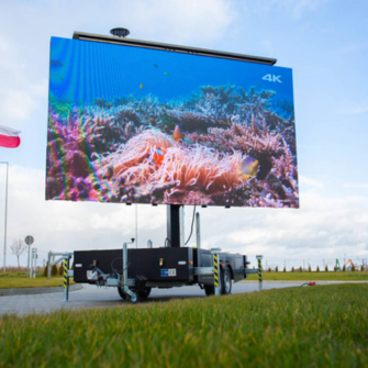 Kültéri LED-tábla